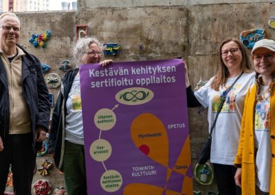Helsingin kuvataidekoululle myönnettiin OKKA-säätiön Kestävän kehityksen sertifikaatti